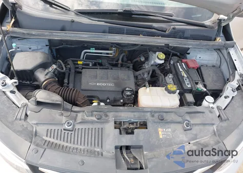 2020 Chevrolet Trax Awd Lt z USA, uszkodzony, nr VIN KL7CJPSB6LB023600